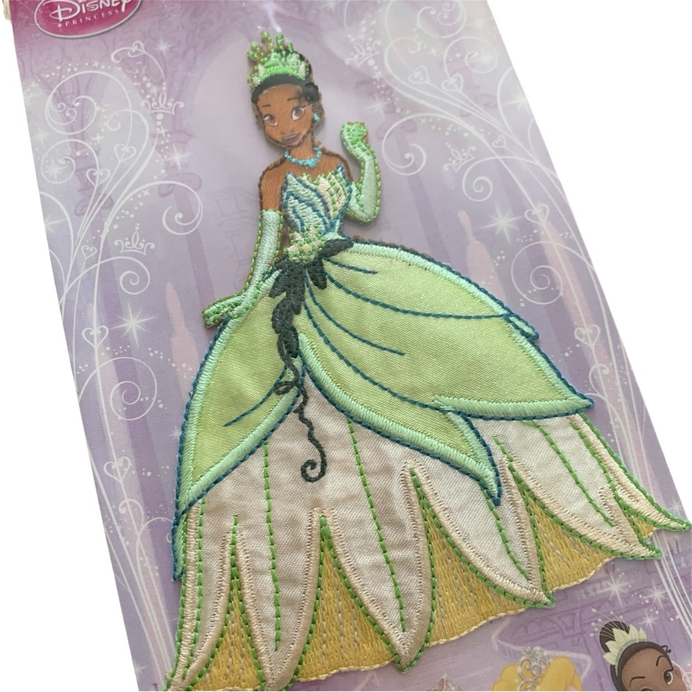 Disney’s Princess Tiana Full Body Iron on Embroidered Applique Patch - Picture 2 of 5